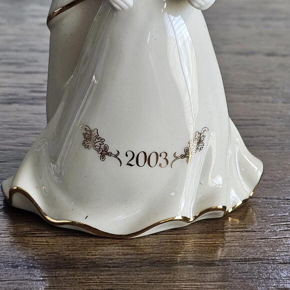 LENOX 2003 Bride and Groom Porcelain Ornament with Box - Picture 2 of 8